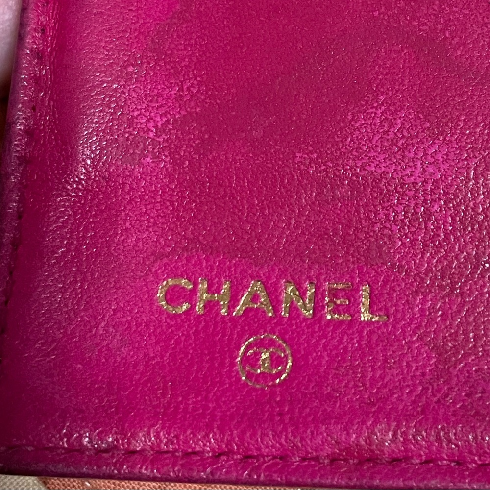 CHANEL Caviar Magenta Pink Kisslock Wallet - Picture 10 of 14